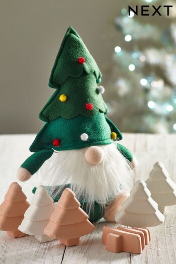 Christmas Tree Gonk with Set of 6 Shaped Bath Fizzers (D50247) | £20