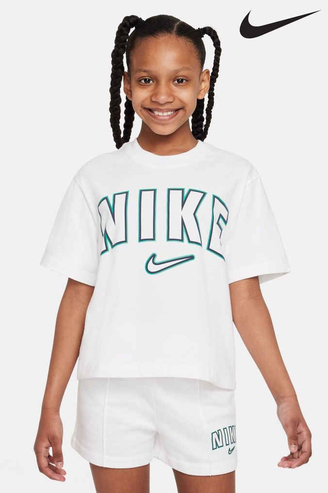 Nike White Oversized Trend T-Shirt (D60033) | £25