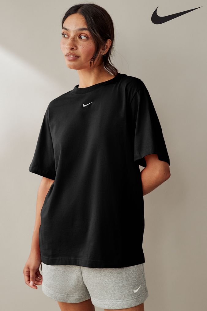 Nike casual shop t shirts