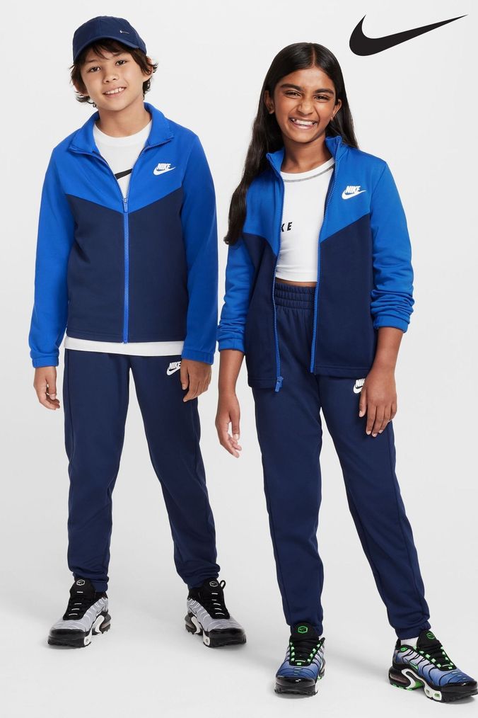 6 year online old tracksuit