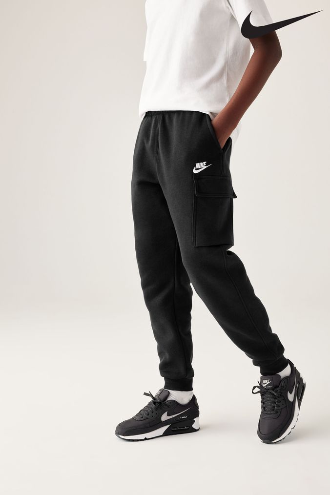 Black nike joggers junior deals
