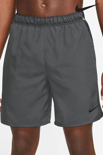 Nike Dark Grey Dri-FIT Challenger Studio 7" Unlined Running Shorts (D60351) | £40