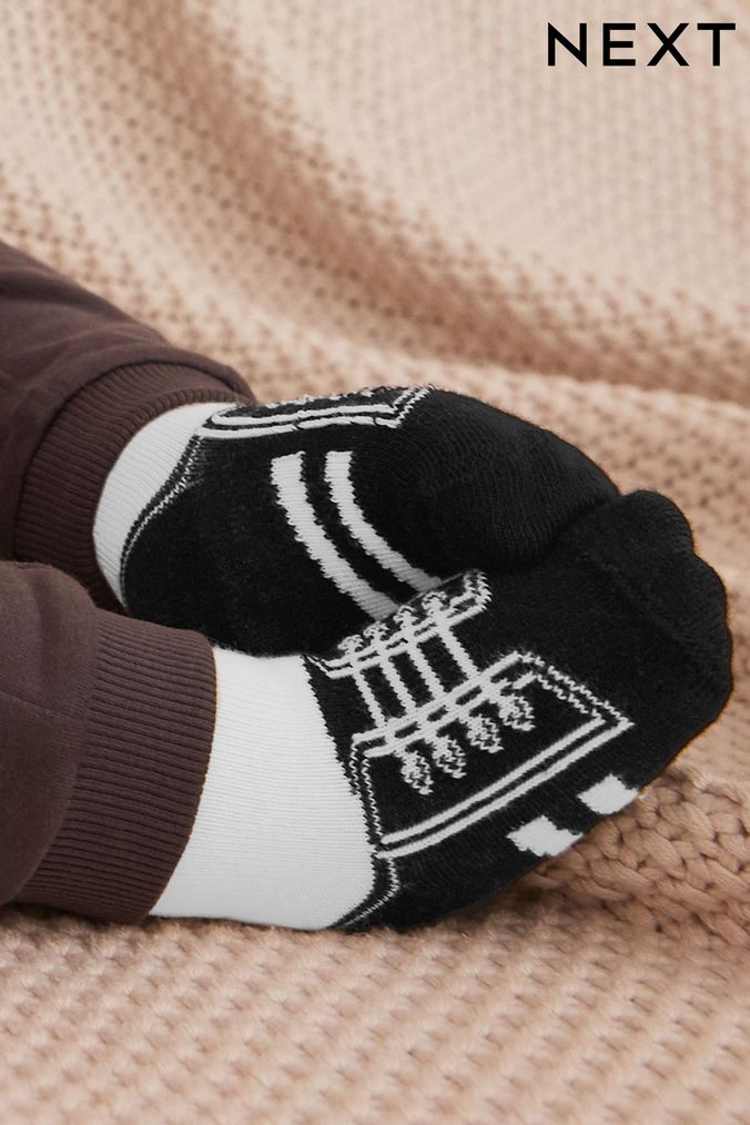 Black newborn discount baby socks