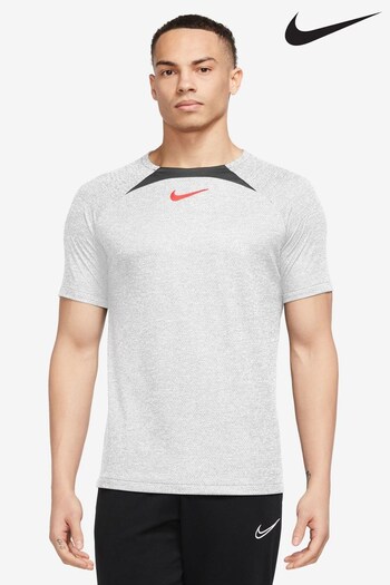 Nike Light Grey Dri-FIT Academy Training T-Shirt (D60501) | £30