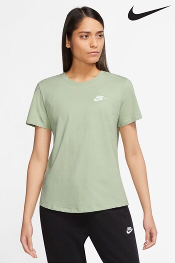 Nike Green Club Essentials T-Shirt (D60602) | £25