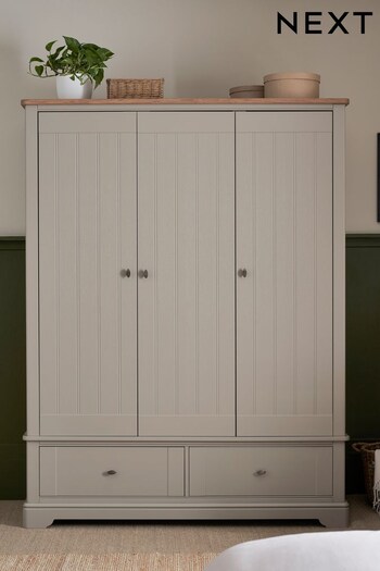 Truffle Hampton Painted Oak Triple Wardrobe (D63012) | £1,450