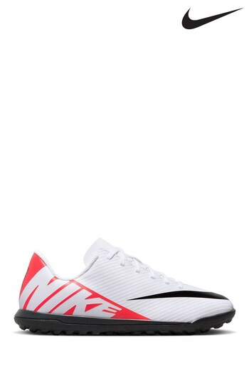 Nike Red Jr. Mercurial Vapor 15 Club Turf Football Boots (D66369) | £45
