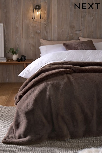 Chocolate Brown Soft To Touch Faux Fur Throw (D66562) | £50 - £90