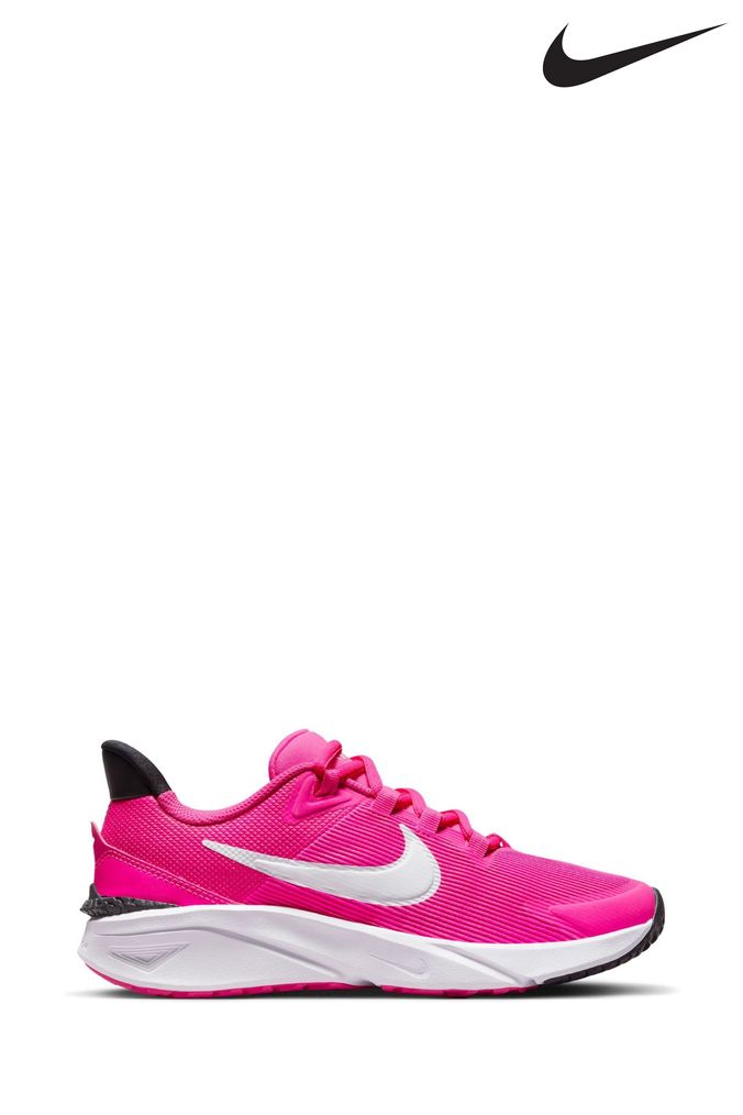Nike older girls trainers clearance