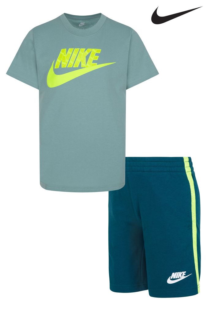 Nike Green Little Kids T-Shirt and Shorts Set (D67270) | £35
