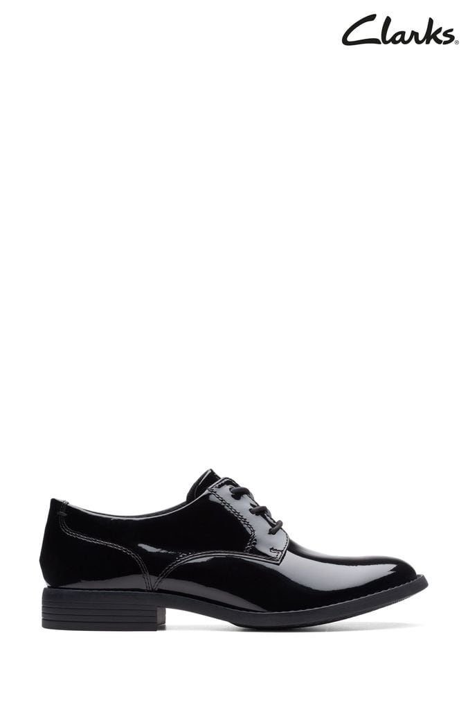 Clarks ladies brogues wide fit discount