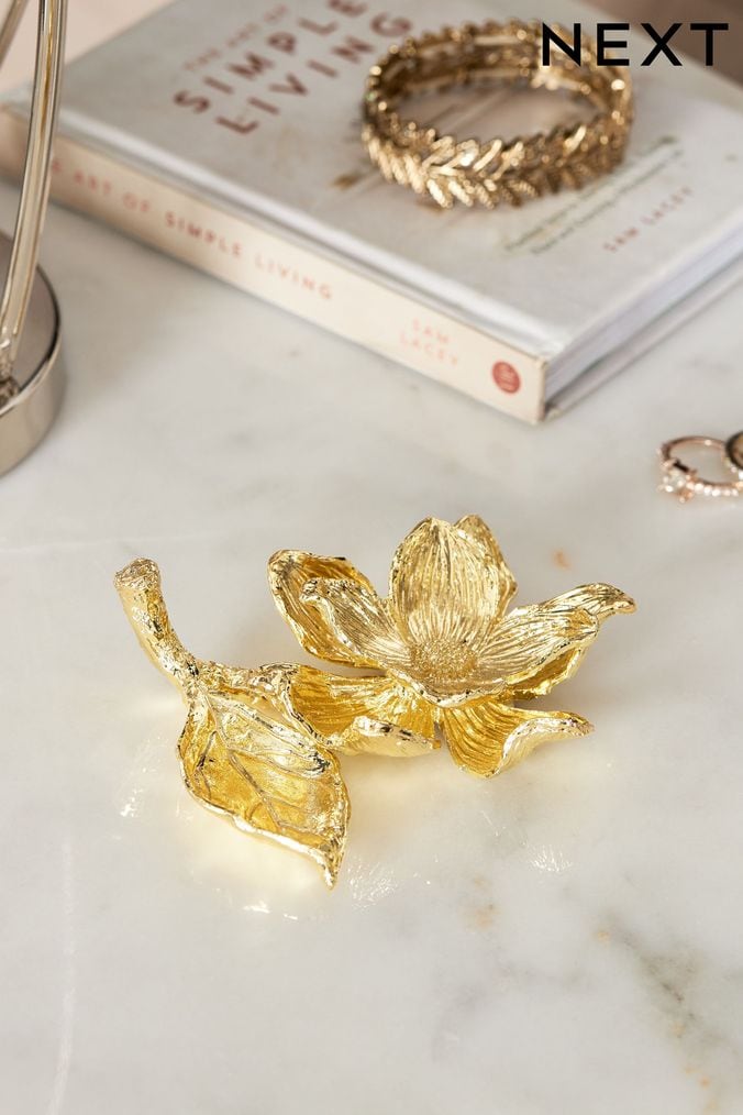 Bedside ring holder top