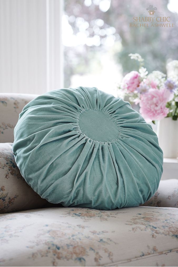 Round cushions online 2025