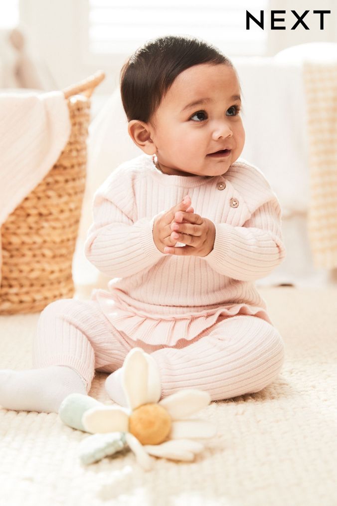 Pale Pink Knitted Baby 2 Piece Set (0mths-2yrs) (D74674) | £16 - £18