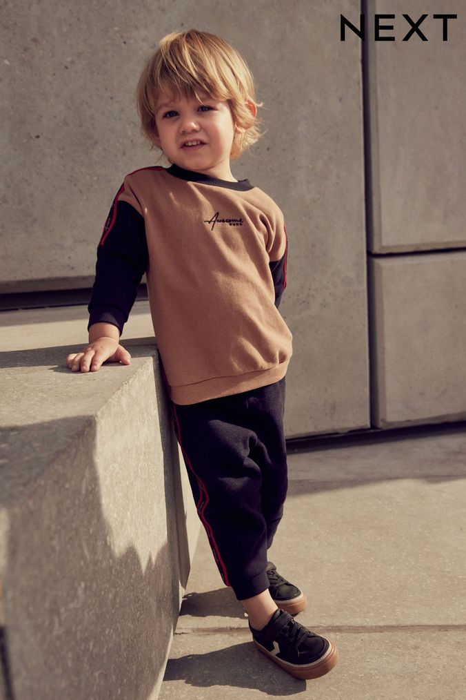 Boys brown sale tracksuit bottoms