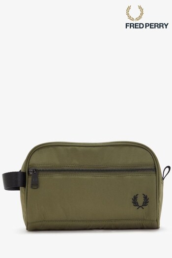 Fred Perry Green Ripstop Wash Bag (D82028) | £50