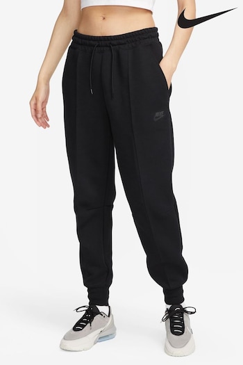 Nike skinny Black Sportswear Tech Fleece Joggers (D82404) | £100