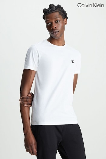 Calvin Plimsolls Klein Essential Slim T-Shirt (D88073) | £35