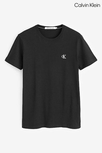 Calvin Plimsolls Klein Essential Slim T-Shirt (D88074) | £35
