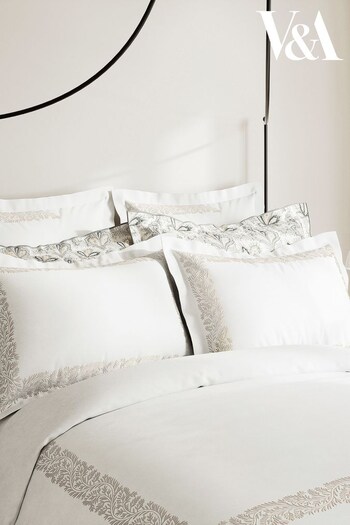 V&A White Riya Oxford Pillowcase (D89757) | £18