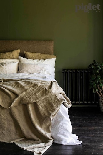 Piglet in Bed White Linen Pillowcase Set of 2 (D97381) | £39