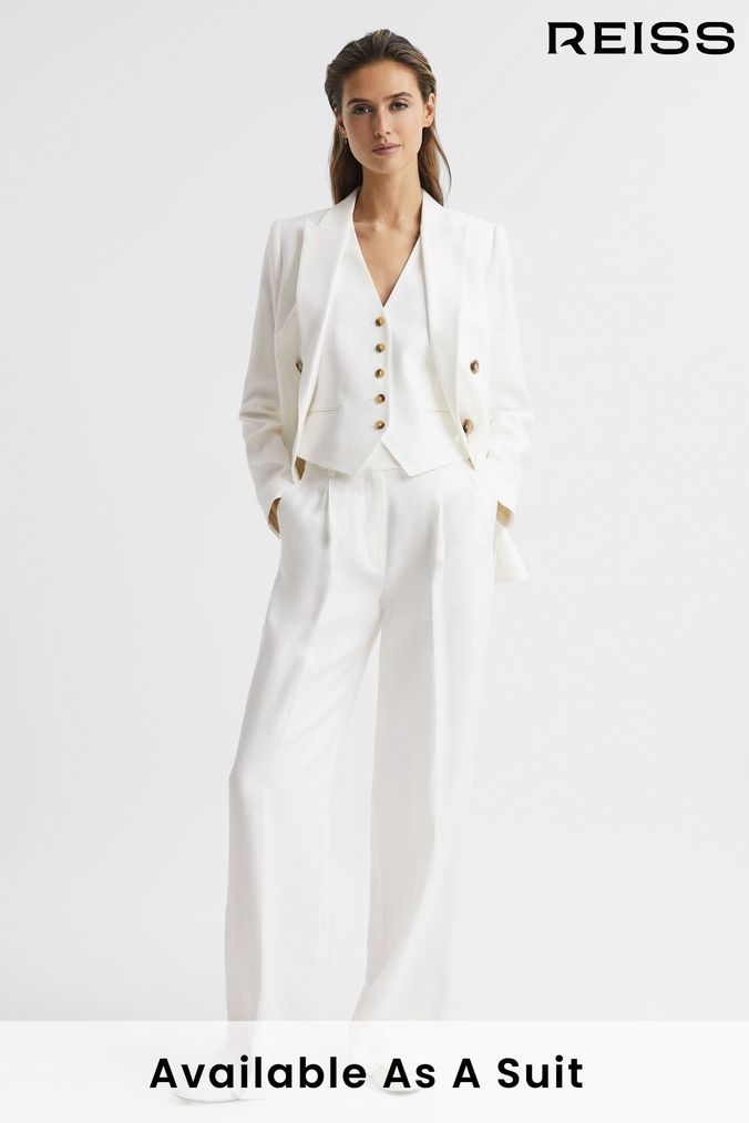 Aggregate 71+ ladies trouser suits uk best in.cdgdbentre