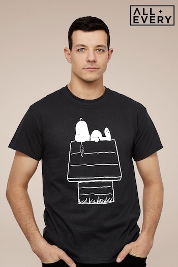 All + Every Black Peanuts SnoopyAnd White Kennel Mens T-Shirt (E11514) | £23