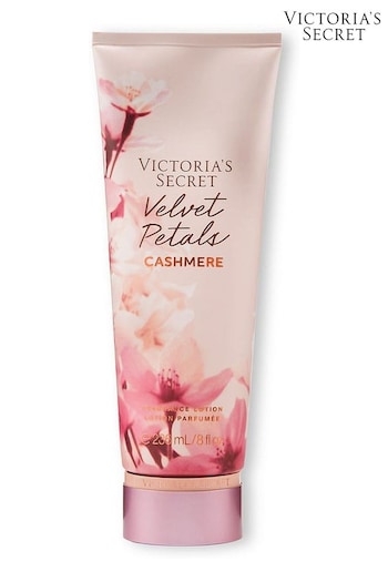 Victoria's Secret Velvet Petals Cashmere Body Lotion (E11764) | £18