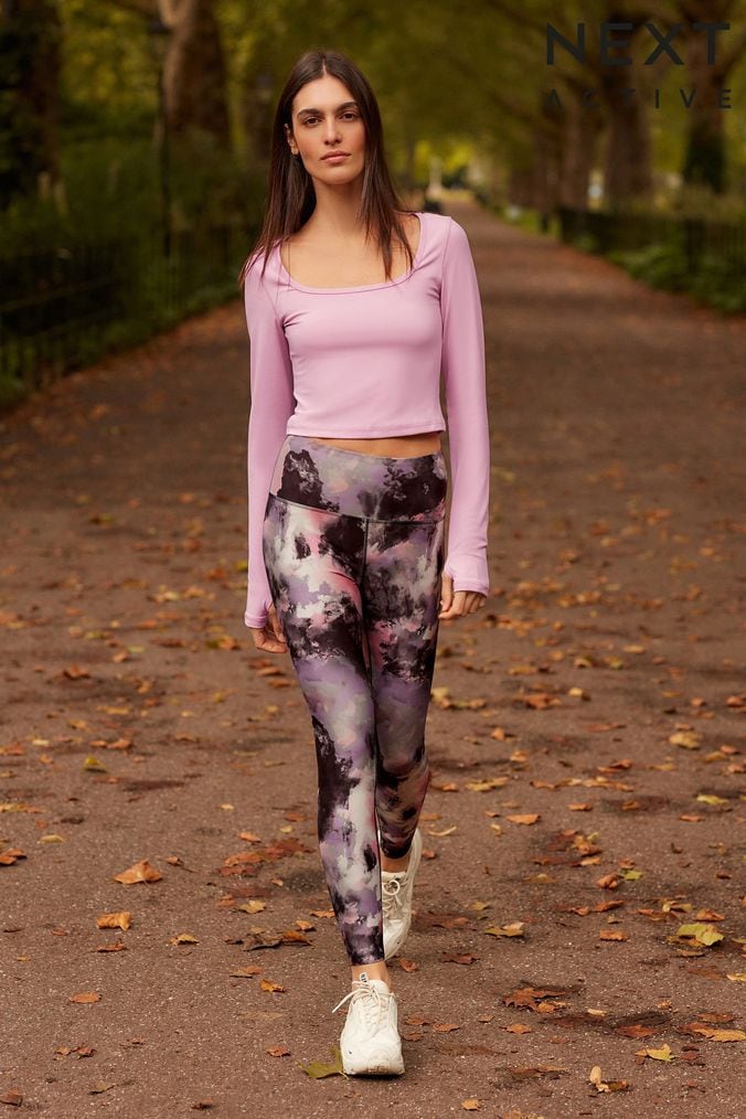Printed leggings outfits online
