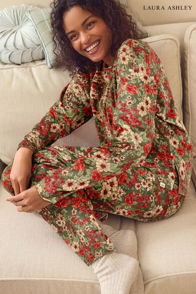 Buy Women s Pyjamas 18 Green Laura Ashley Curve Print Nightwear Online OnlinenevadaShops