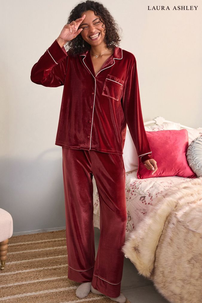 Printed velvet night suit online