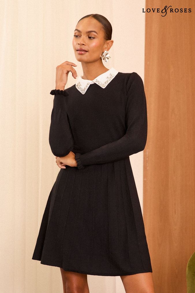 Little black dress with white collar outlet