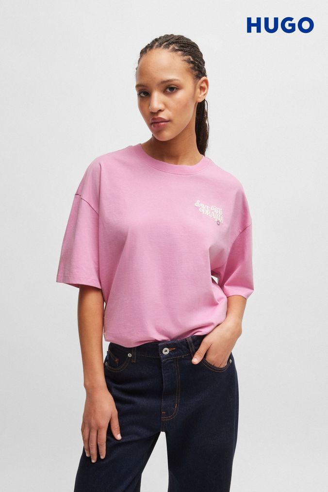Pink hugo boss t shirt discount