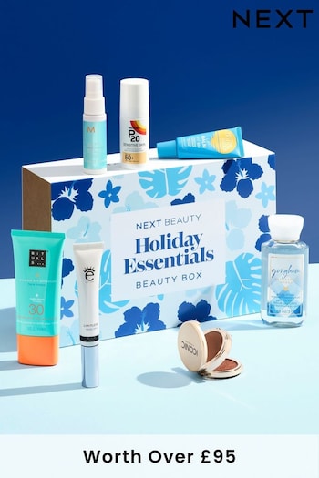 The Holiday Essentials Beauty Box (Worth Over £95) (E43388) | £25