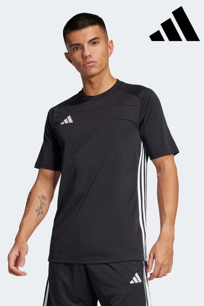 Soulier adidas 2018 clearance