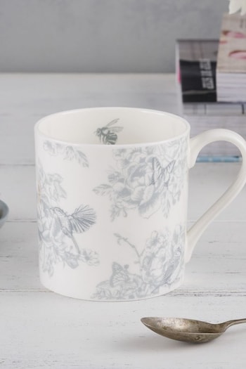 Victoria Eggs Vintage Blues Wildlife In Spring Mugs 2 Pack (E64625) | £50