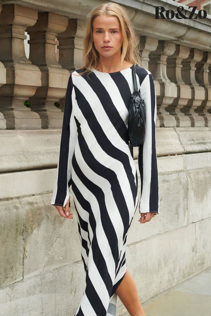 Black white striped dress outfit online