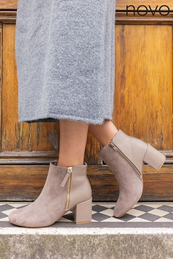 Novo Natural Regular Fit Davion Zip Block Heel Ankle Boots (E94033) | £40