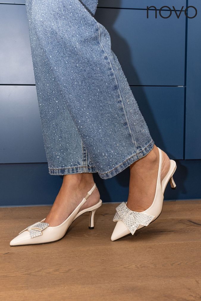 Ladies cream low heeled shoes cheap