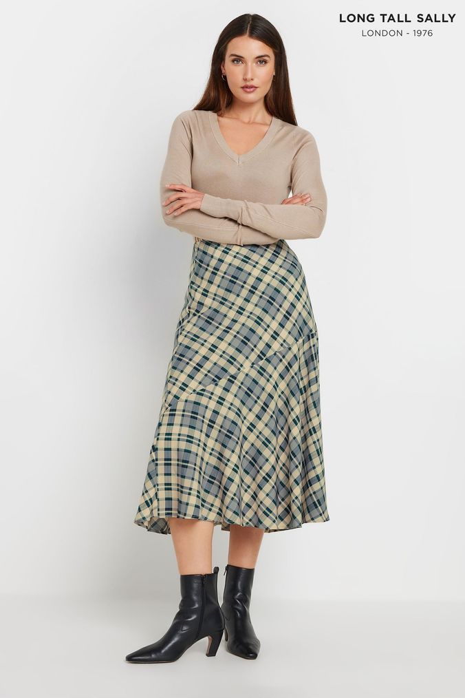 Plaid skirt tall top