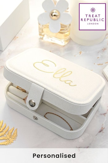 Personalised Travel Jewellery Case by Treat Republic (K09030) | £28