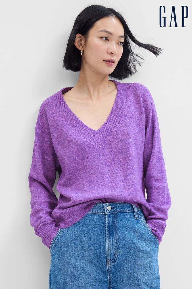 Gap v neck jumper womens store