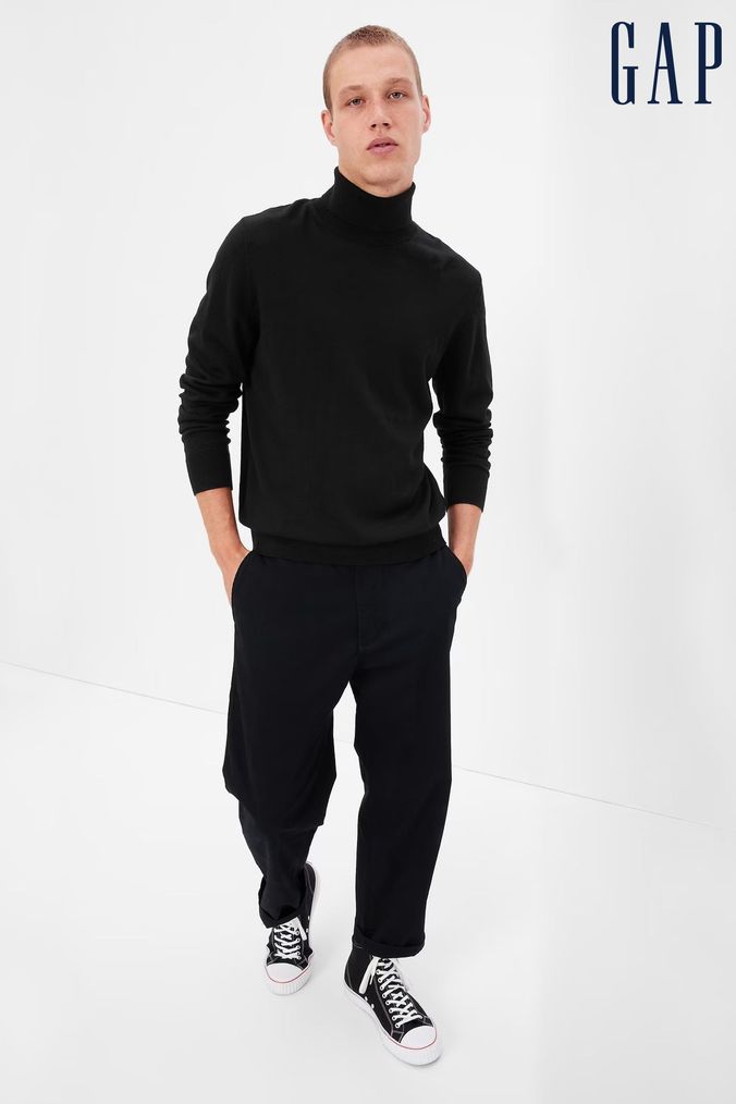 Gap black jumper 2025