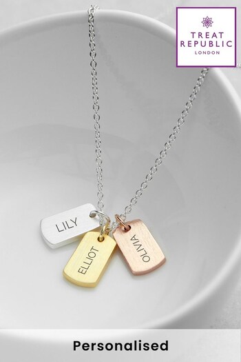 Personalised My Family Special People Necklace by Treat Republic (K31483) | £32
