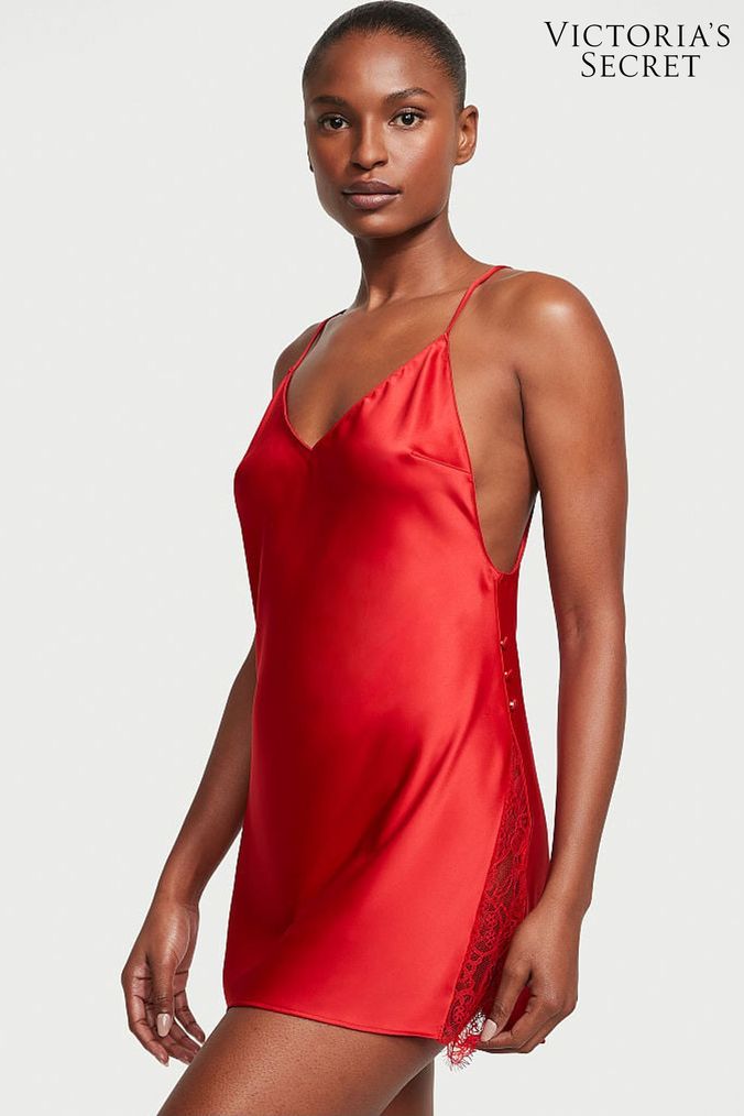 Red silk sales night dress
