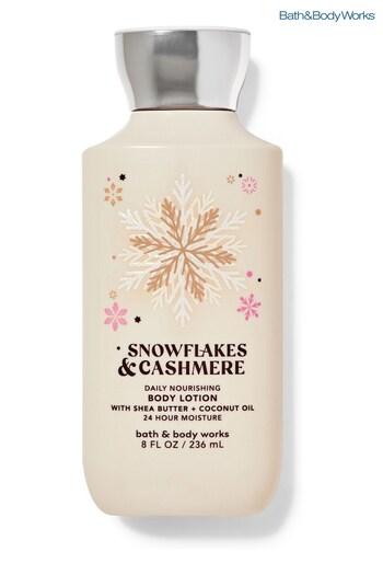 Bath & Body Works Snowflakes and Cashmere Daily Nourishing Body Lotion 8 fl oz / 236 mL (K40102) | £17