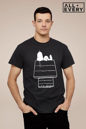 All + Every Black Peanuts Snoopy Black And White Kennel Men's T-Shirt (K50306) | £23