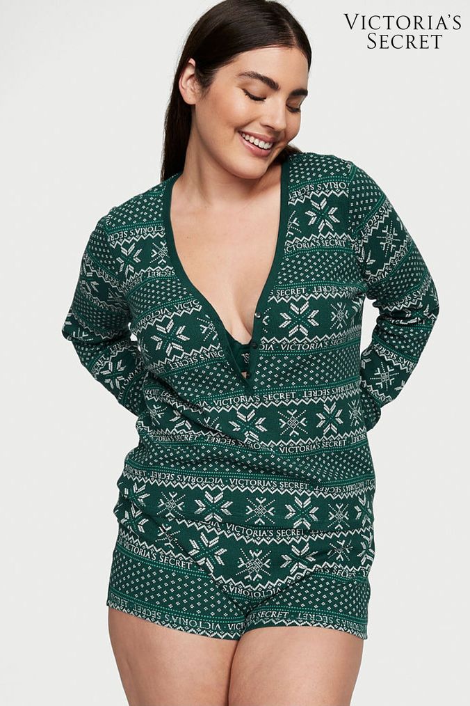 Victoria's secret hot sale christmas pajamas