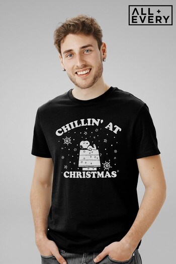 All + Every Black Peanuts Chillin At Christmas Snoopy Men's T-Shirt (K69323) | £23