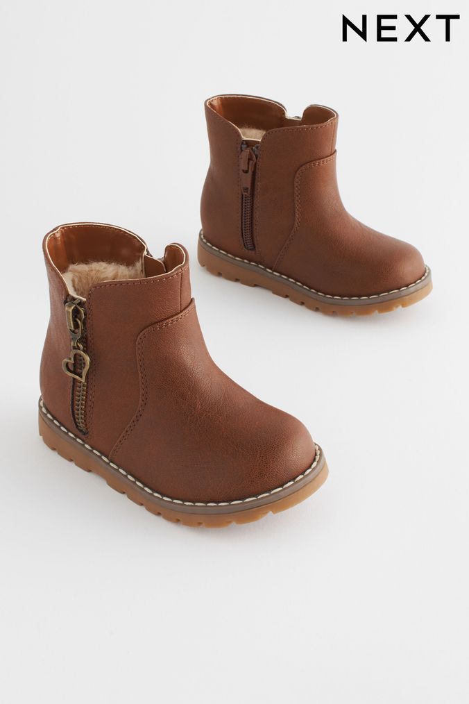 Young girls boots outlet